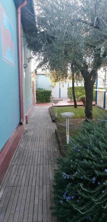 Bed & Breakfast Venezia Marina Di Carrara Extérieur photo