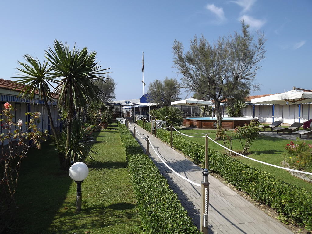 Bed & Breakfast Venezia Marina Di Carrara Extérieur photo