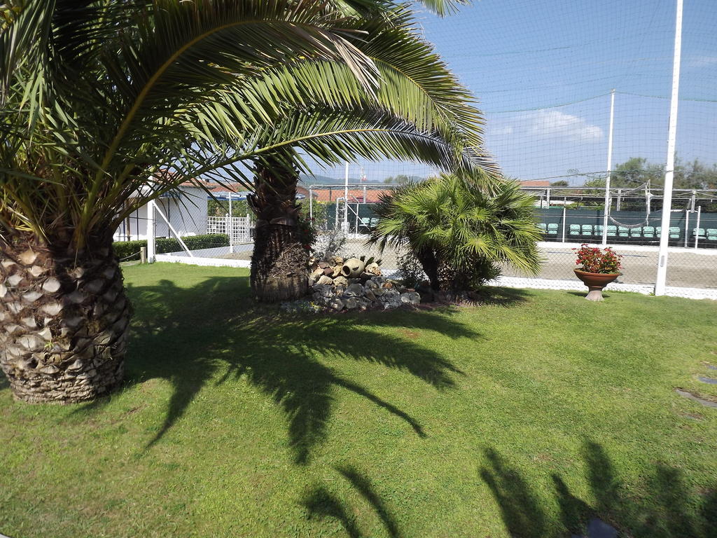 Bed & Breakfast Venezia Marina Di Carrara Extérieur photo